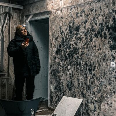 Schimmel in huis bestrijden: zo pak je het probleem écht aan