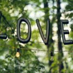 Het liefdesleven van Tom Waes: wie is zijn vriendin Charlotte?