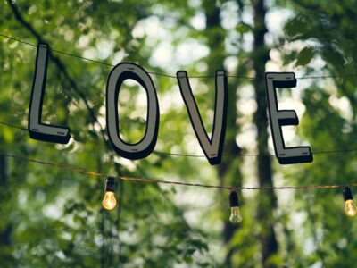 Het liefdesleven van Tom Waes: wie is zijn vriendin Charlotte?